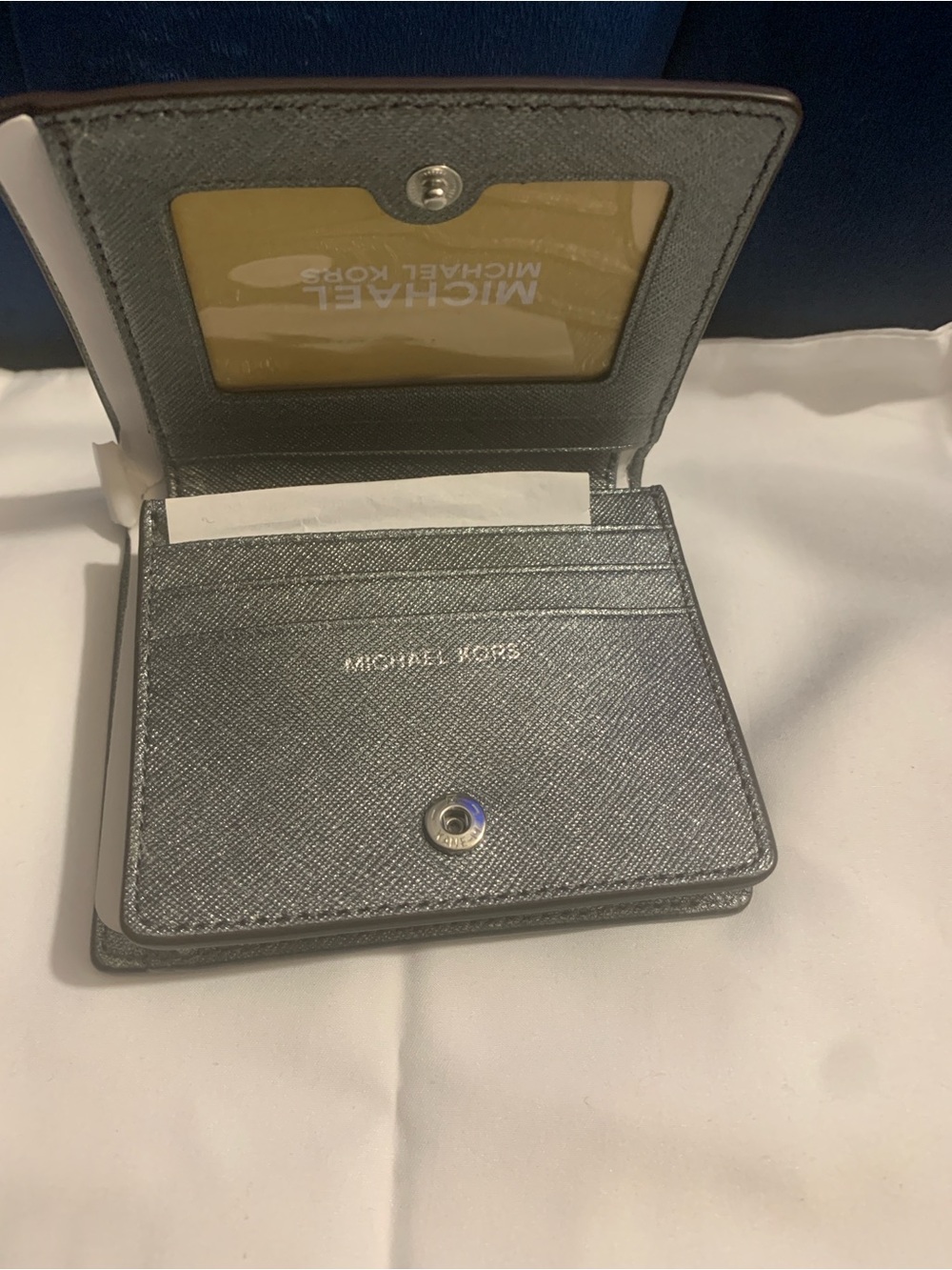 NWT Michael Kors Ladies Metallic Silver Leather Card Holder Wallet w/Billfold - Picture 5 of 6
